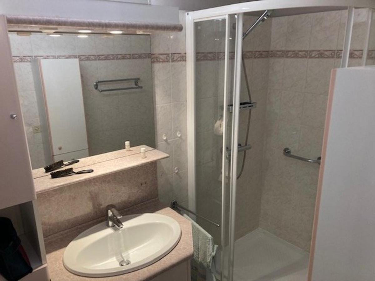 Bel Appartement Au Lavandou Avec Terrasse Et Vue Mer - Fr-1-308-167 Ле-Лаванду Экстерьер фото
